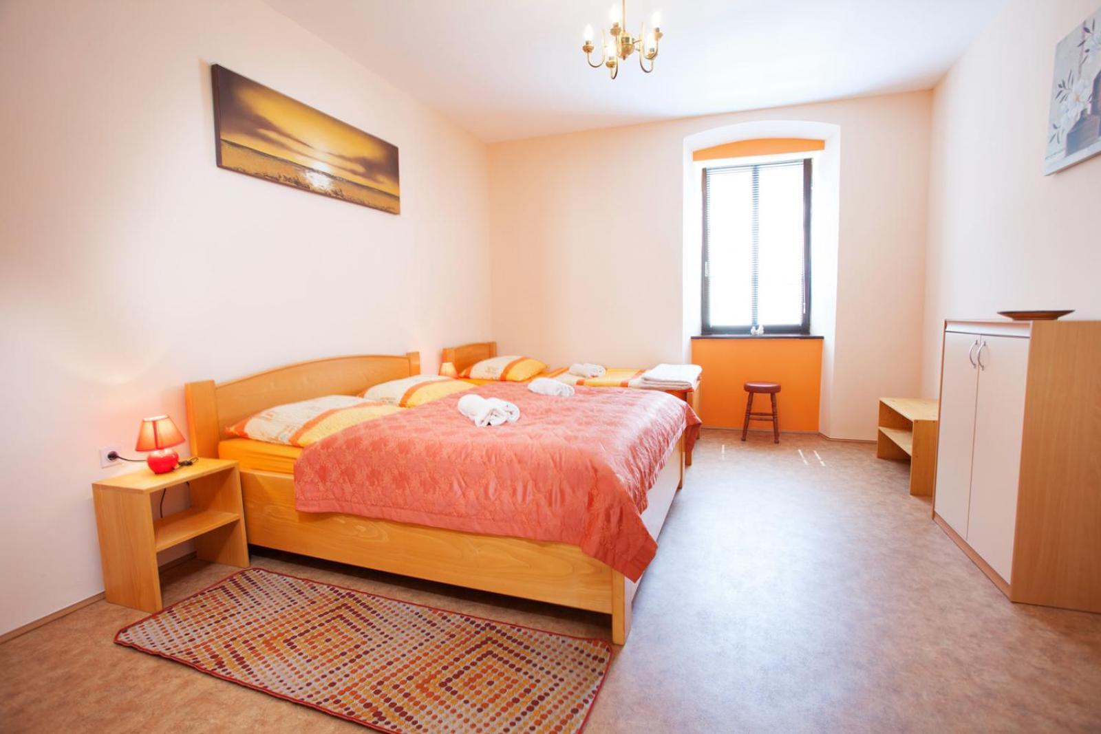 Apartma Na Starem Placu 이드리야 외부 사진