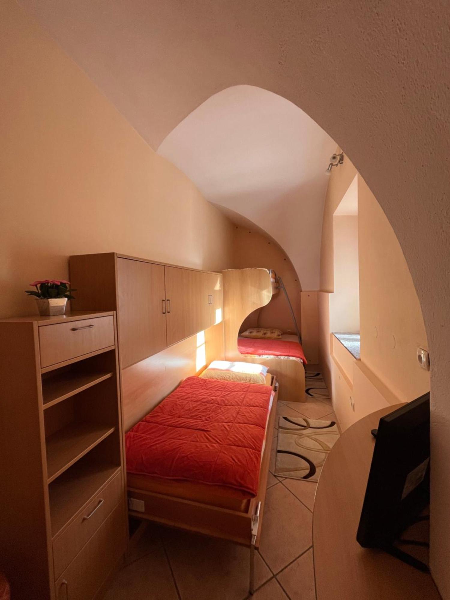 Apartma Na Starem Placu 이드리야 외부 사진